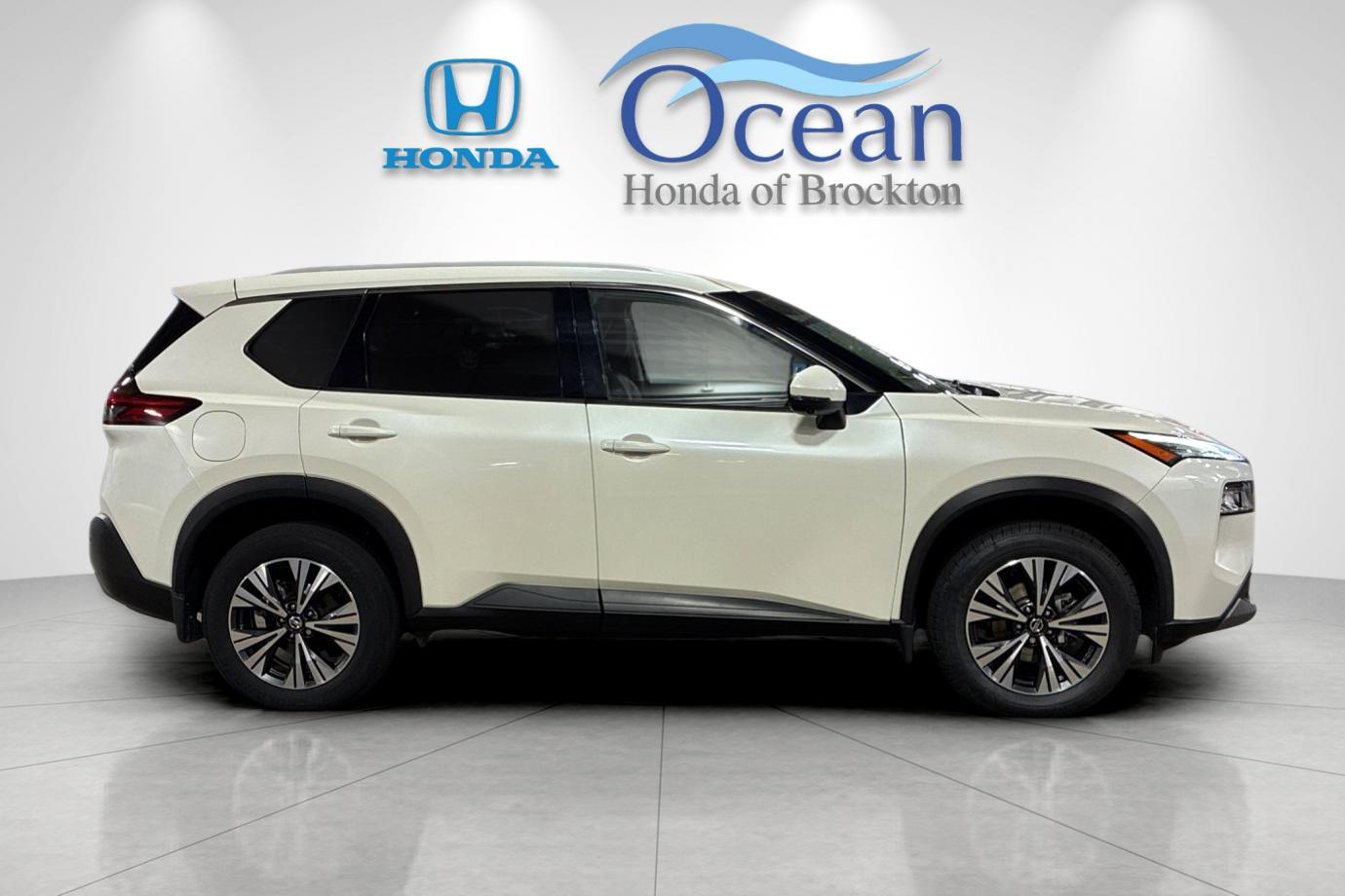 JN8AT3BB6MW217152