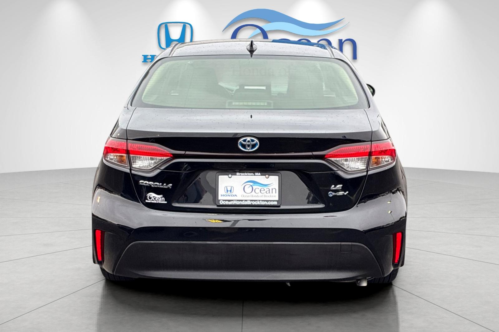 Used 2025 Midnight Black Metallic Toyota LE image 4