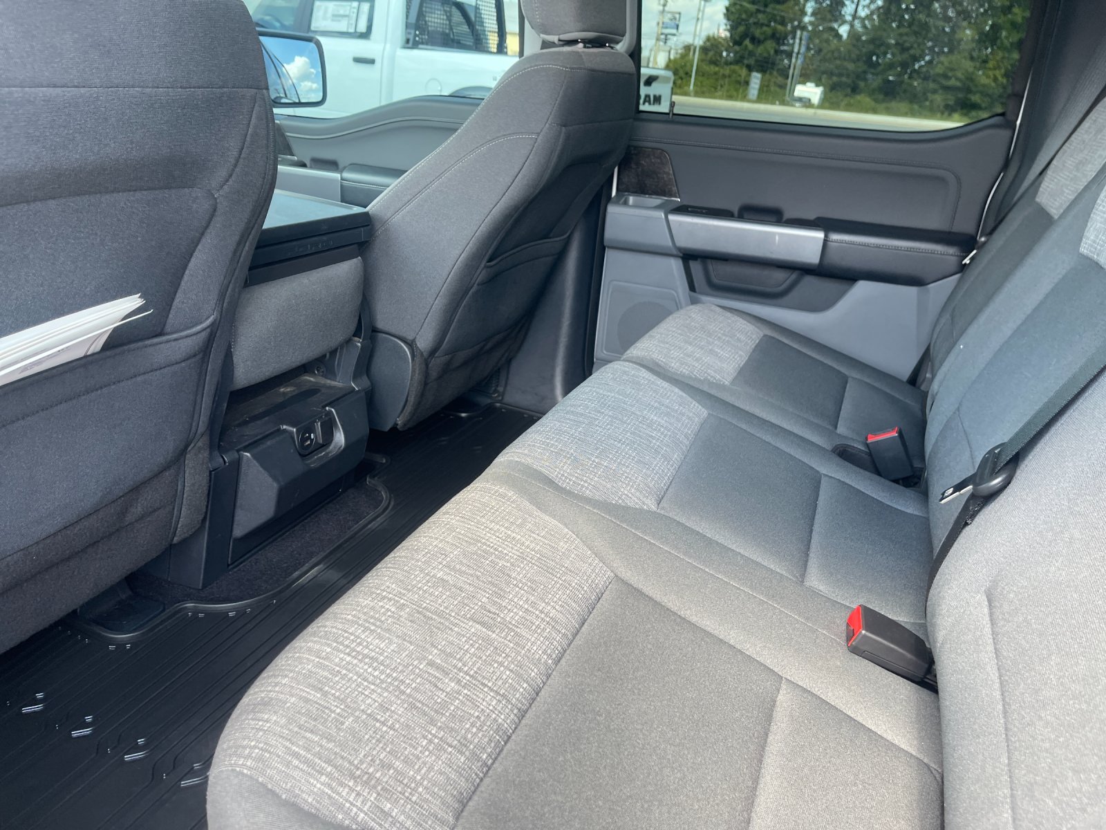 Used 2021 White Ford XLT image 14