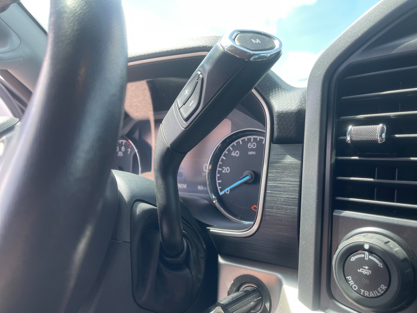 Used 2021 White Ford XLT image 24