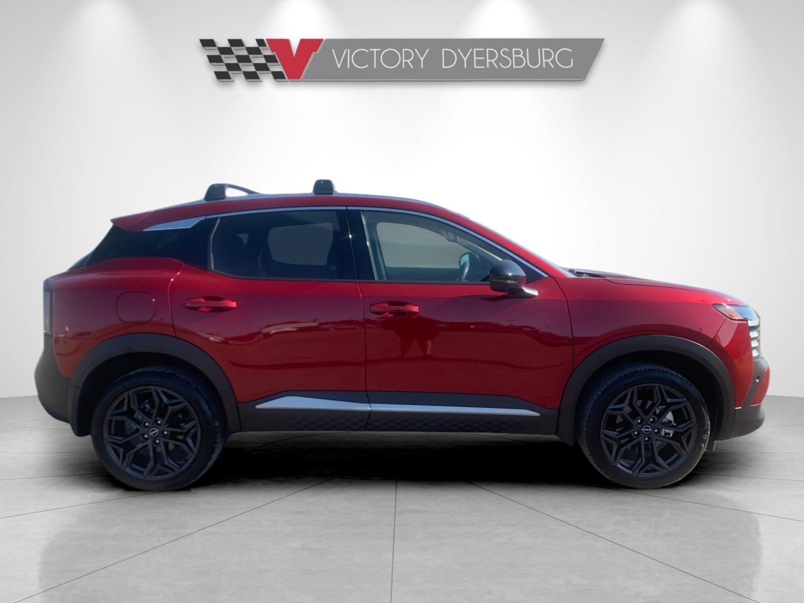 Used 2026 Red Nissan SR image 3