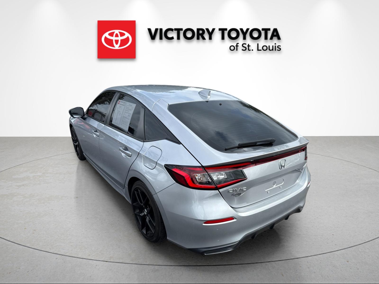 Used 2024  Honda Sport image 5