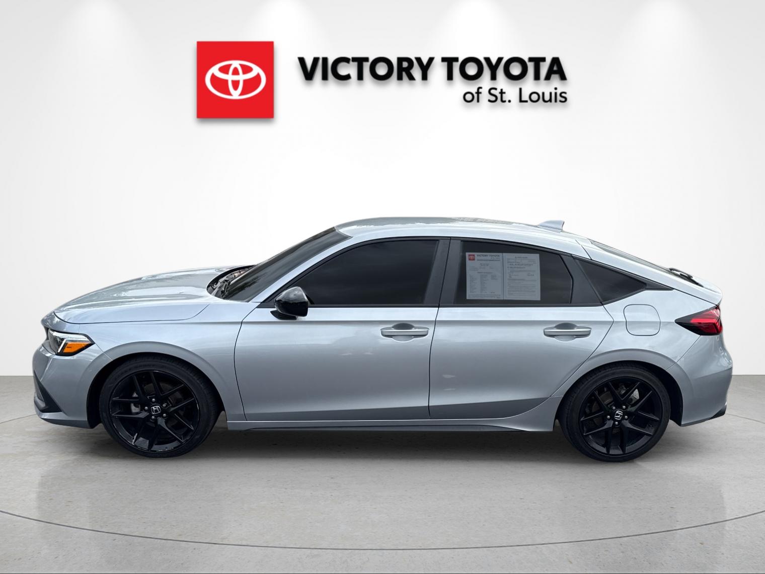 Used 2024  Honda Sport image 6