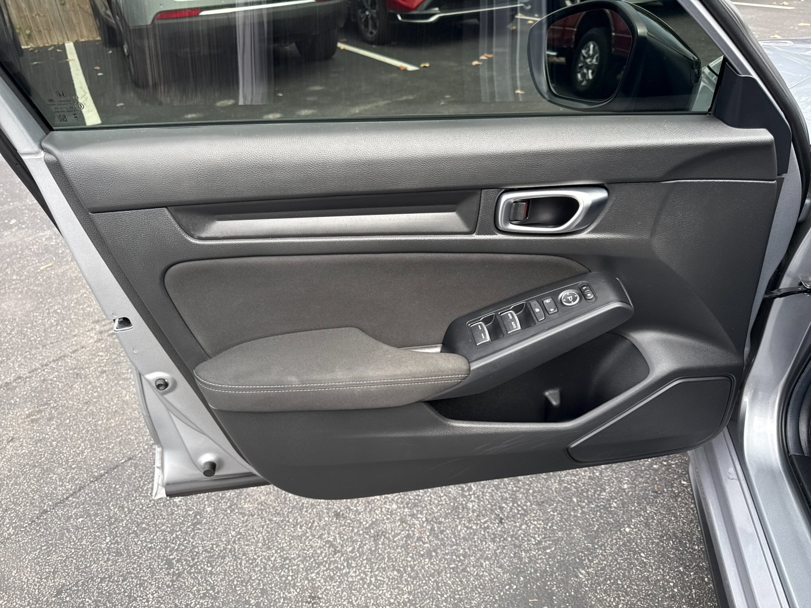 Used 2024  Honda Sport image 11