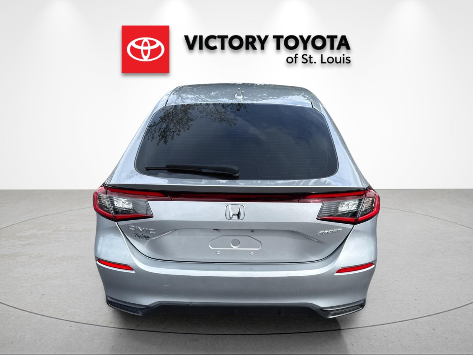 Used 2024  Honda Sport image 4