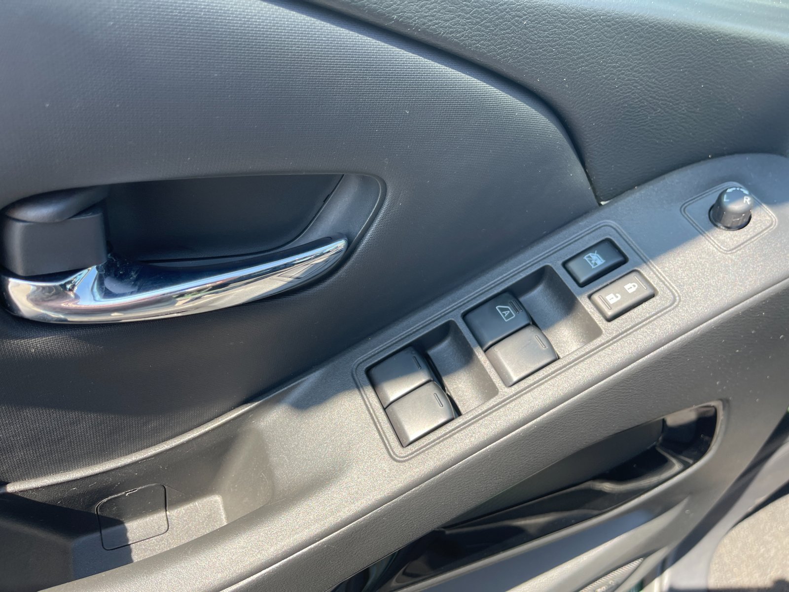 Used 2022 Green Nissan PRO-4X image 13