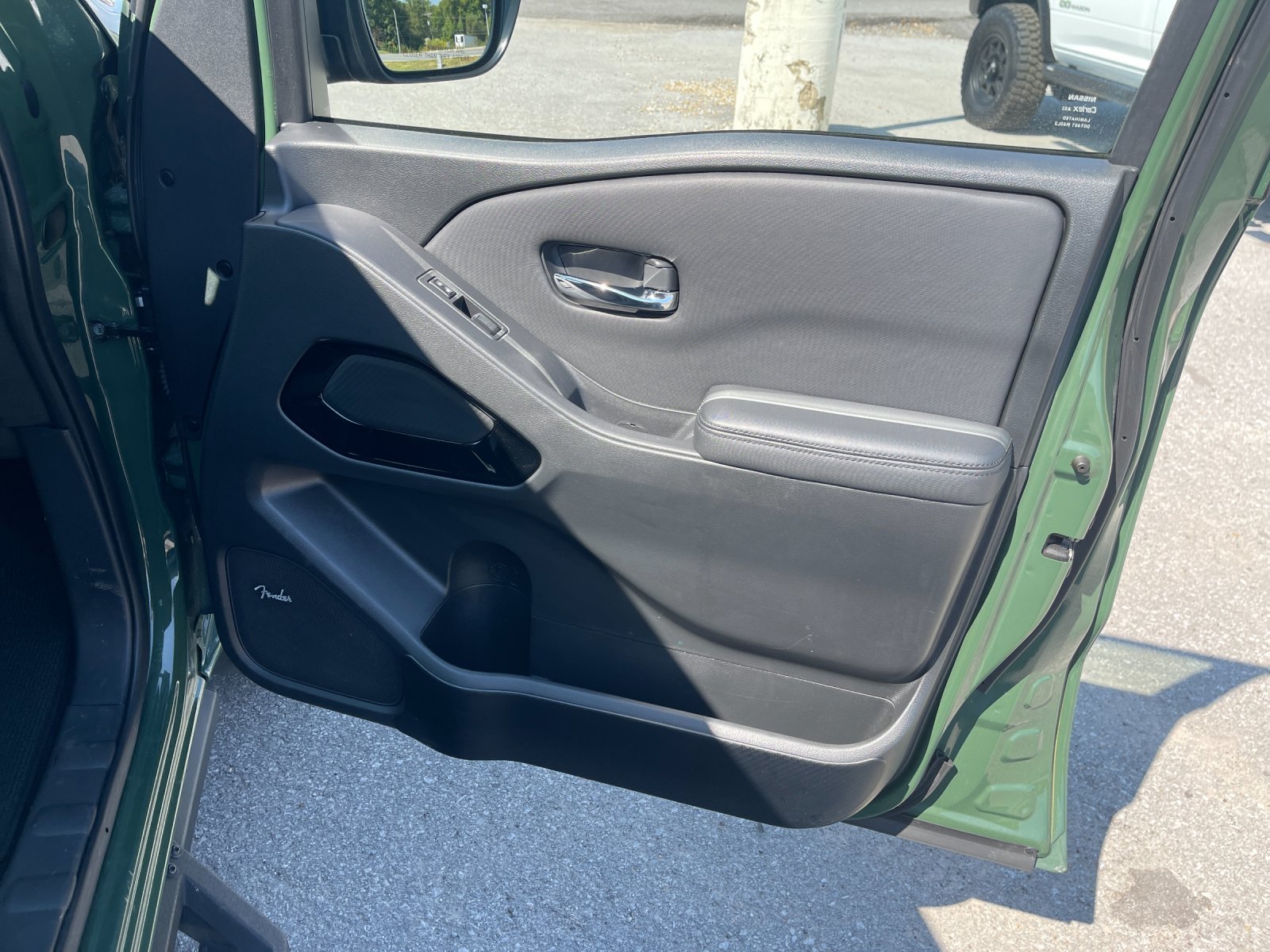 Used 2022 Green Nissan PRO-4X image 19