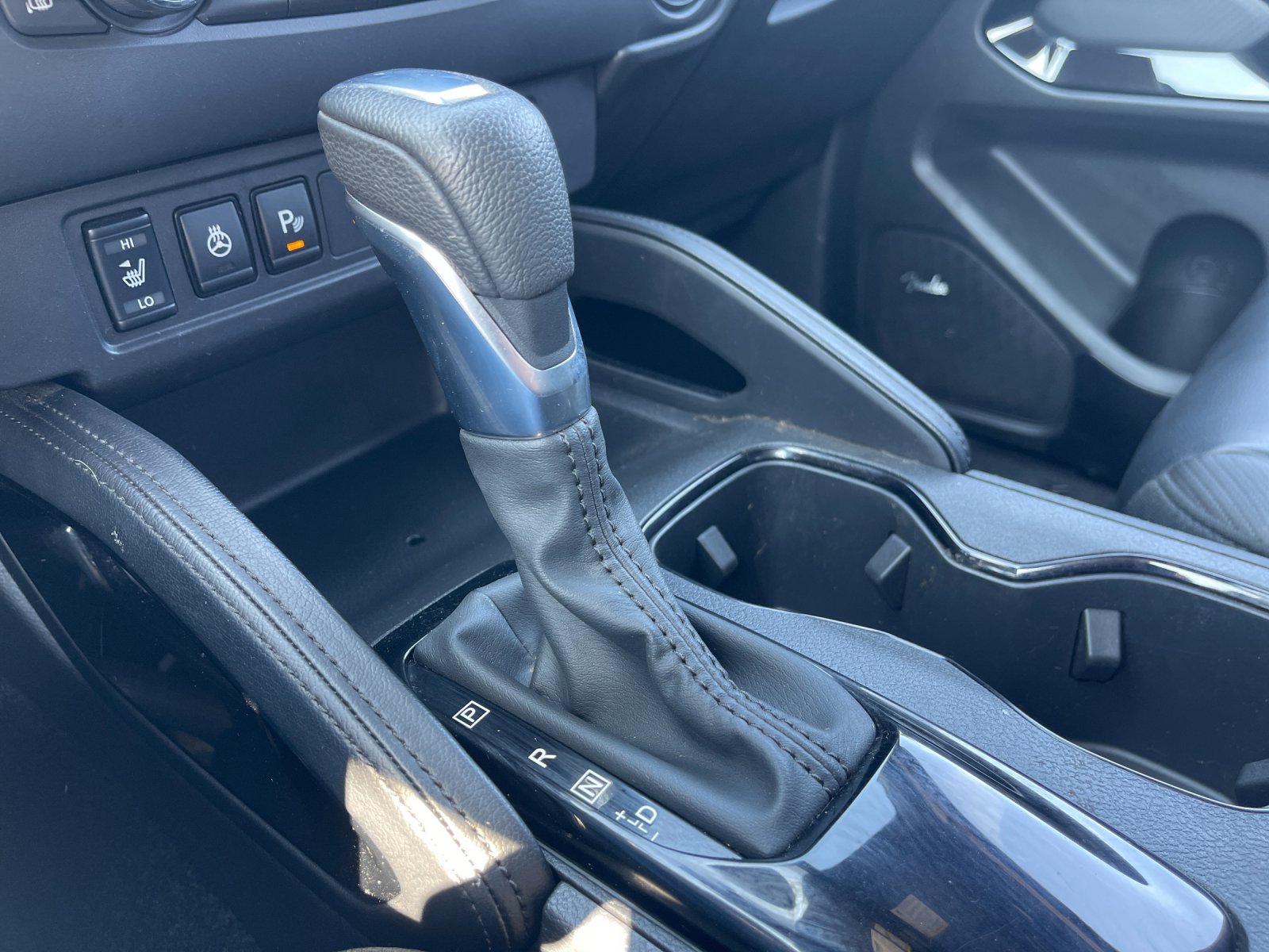 Used 2022 Green Nissan PRO-4X image 24