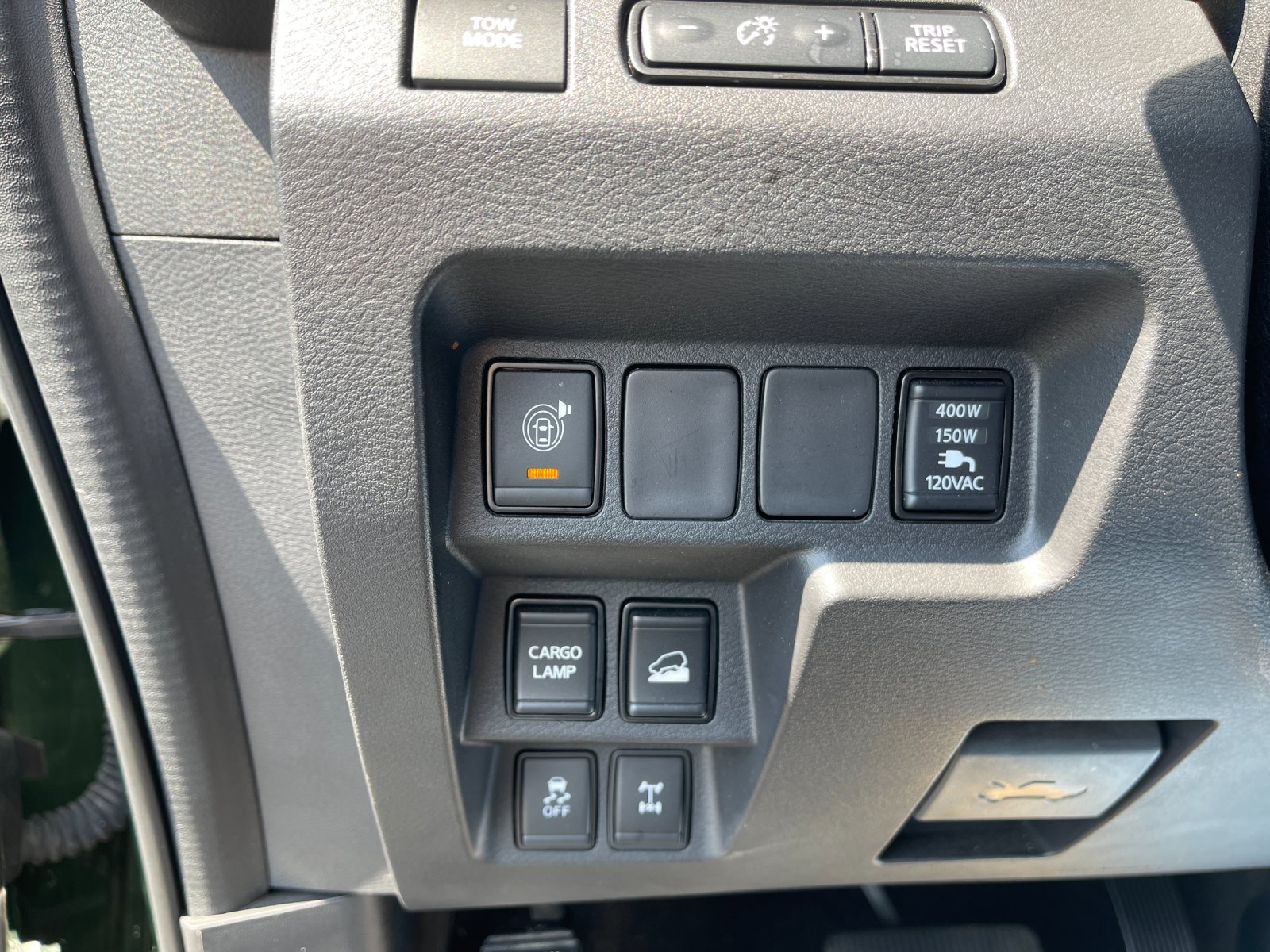 Used 2022 Green Nissan PRO-4X image 31