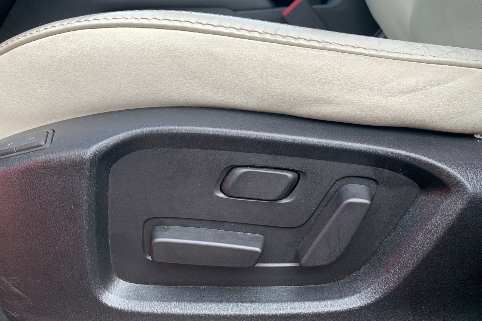Used 2022 Red Mazda 2.5 S Preferred Package image 37