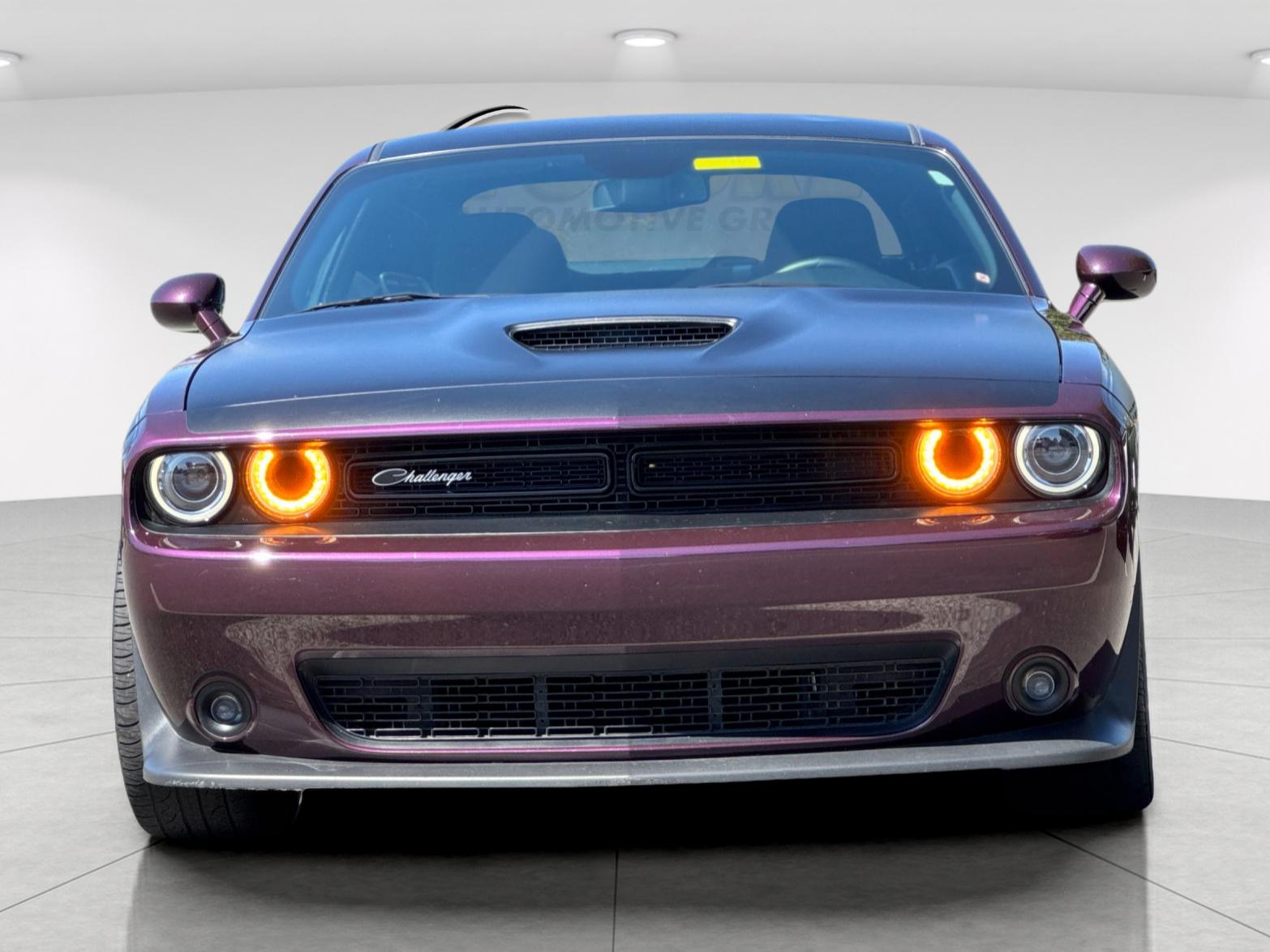 Used 2022 Purple Dodge R/T Scat Pack image 9