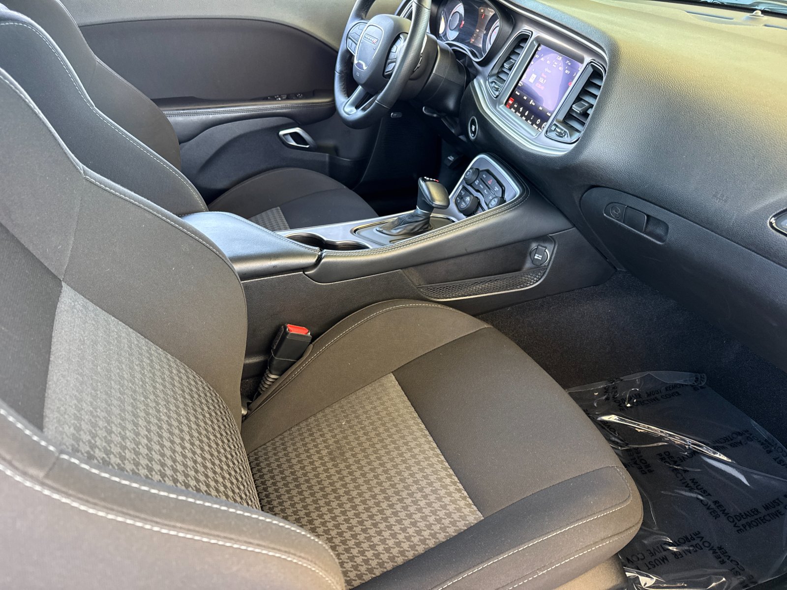 Used 2022 Purple Dodge R/T Scat Pack image 15