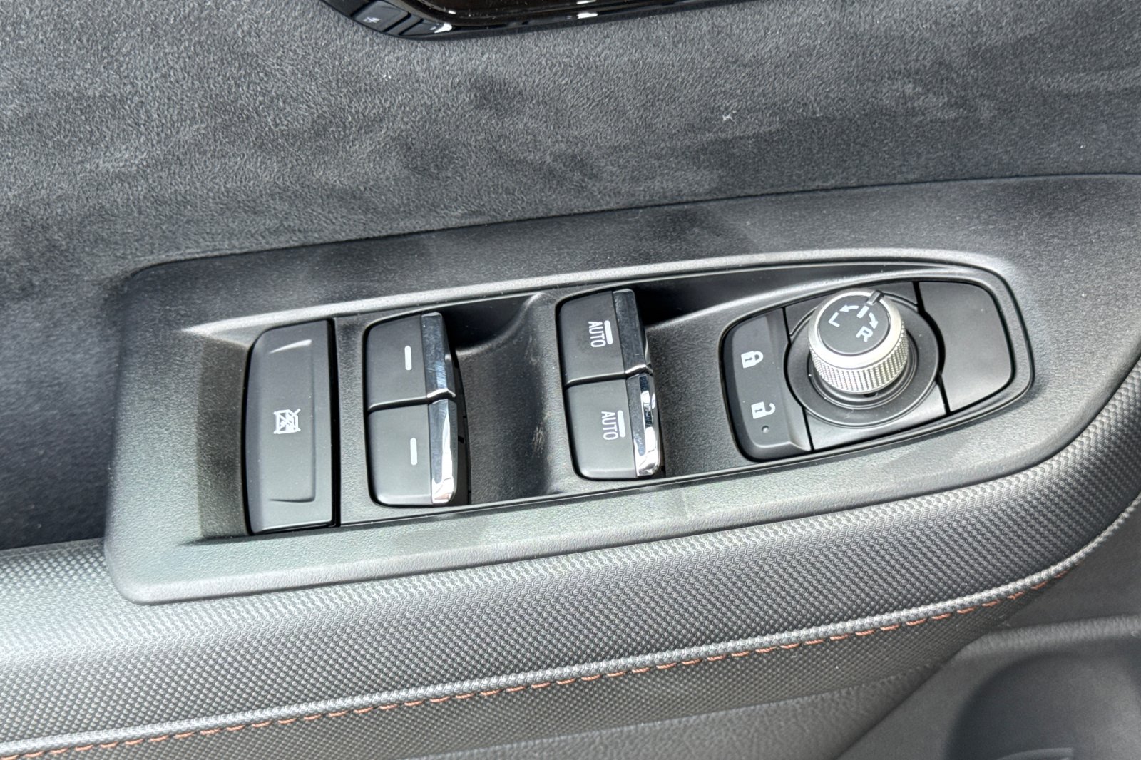 New 2026 CRYSTAL BLACK SILICA Subaru Sport Onyx Edition image 13