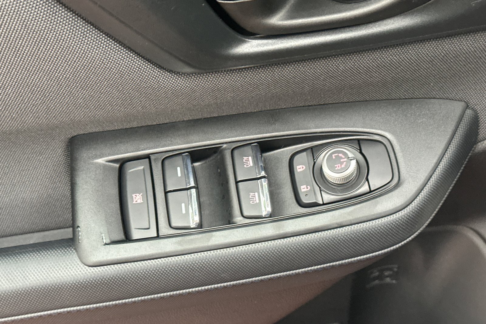 New 2026 ICE SILVER METALLIC Subaru Premium Hybrid image 13