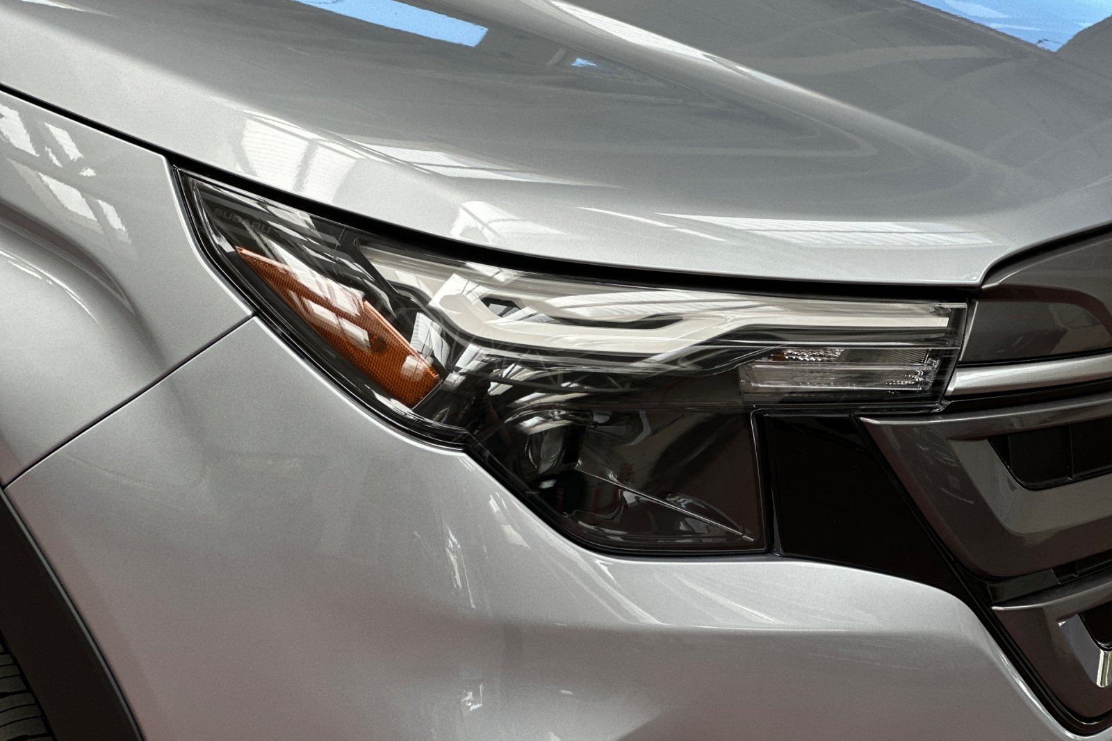 New 2026 ICE SILVER METALLIC Subaru Premium Hybrid image 32