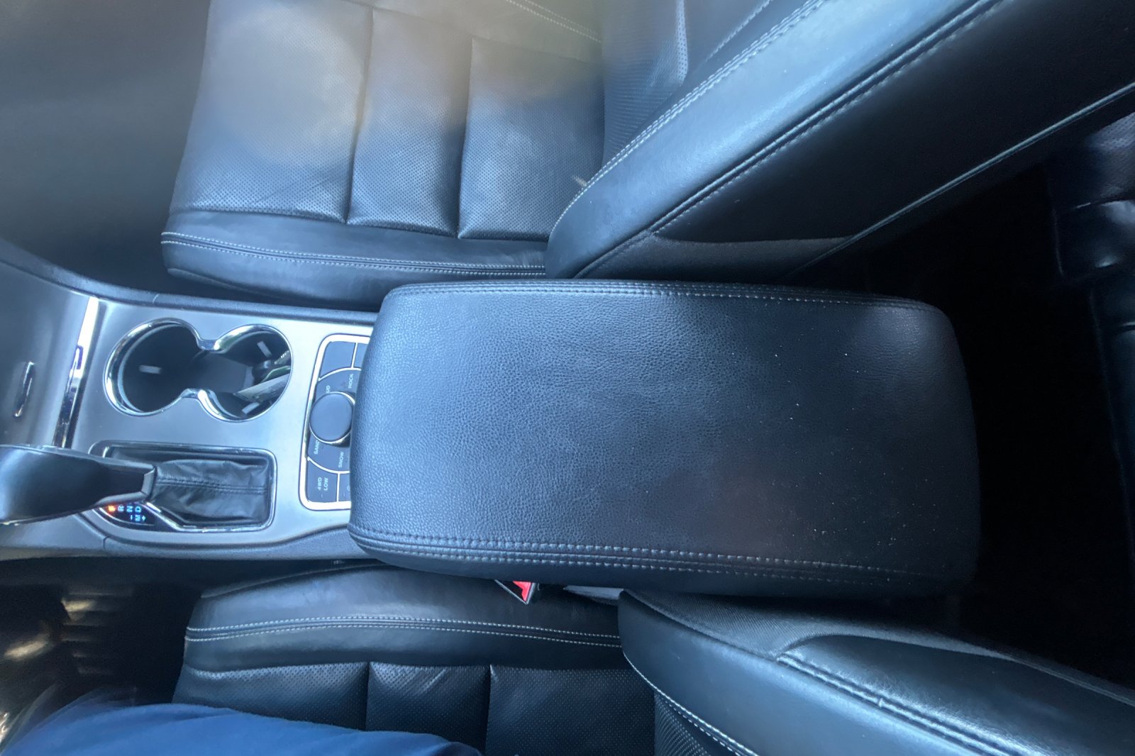 Used 2021 Crystal Metallic Jeep 80th Anniversary Edition image 19
