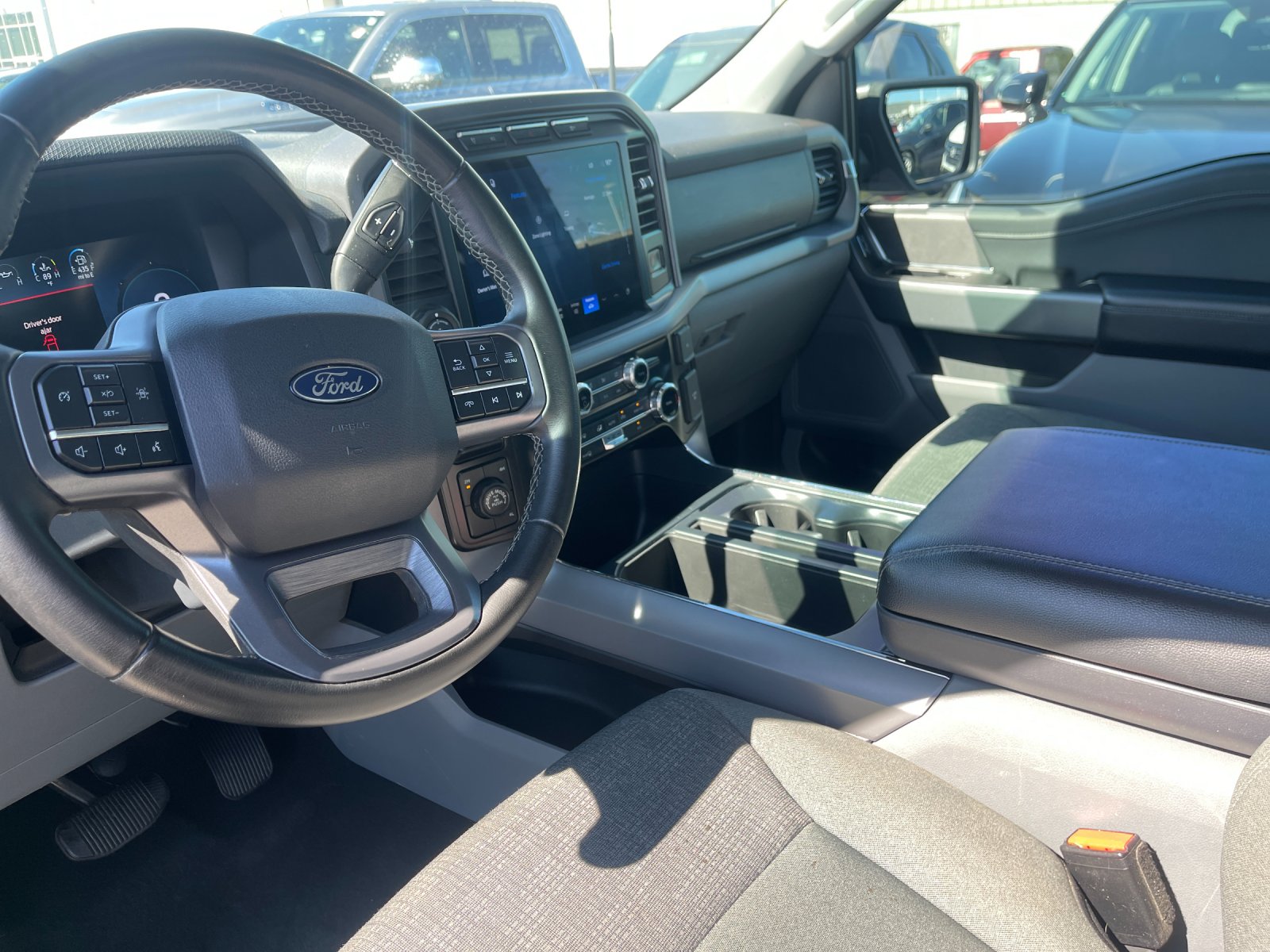Used 2024 White Ford XLT image 11