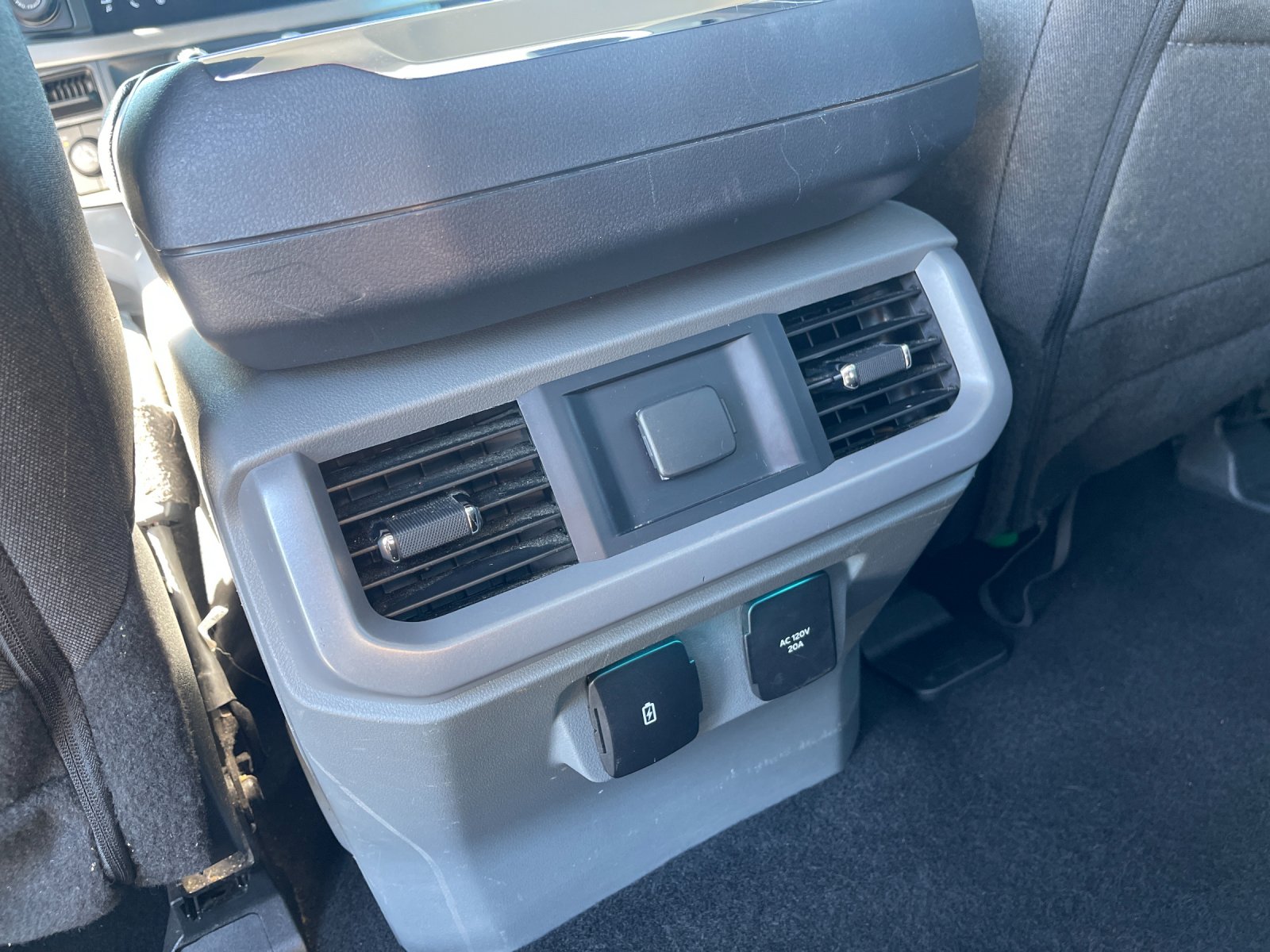 Used 2024 White Ford XLT image 15