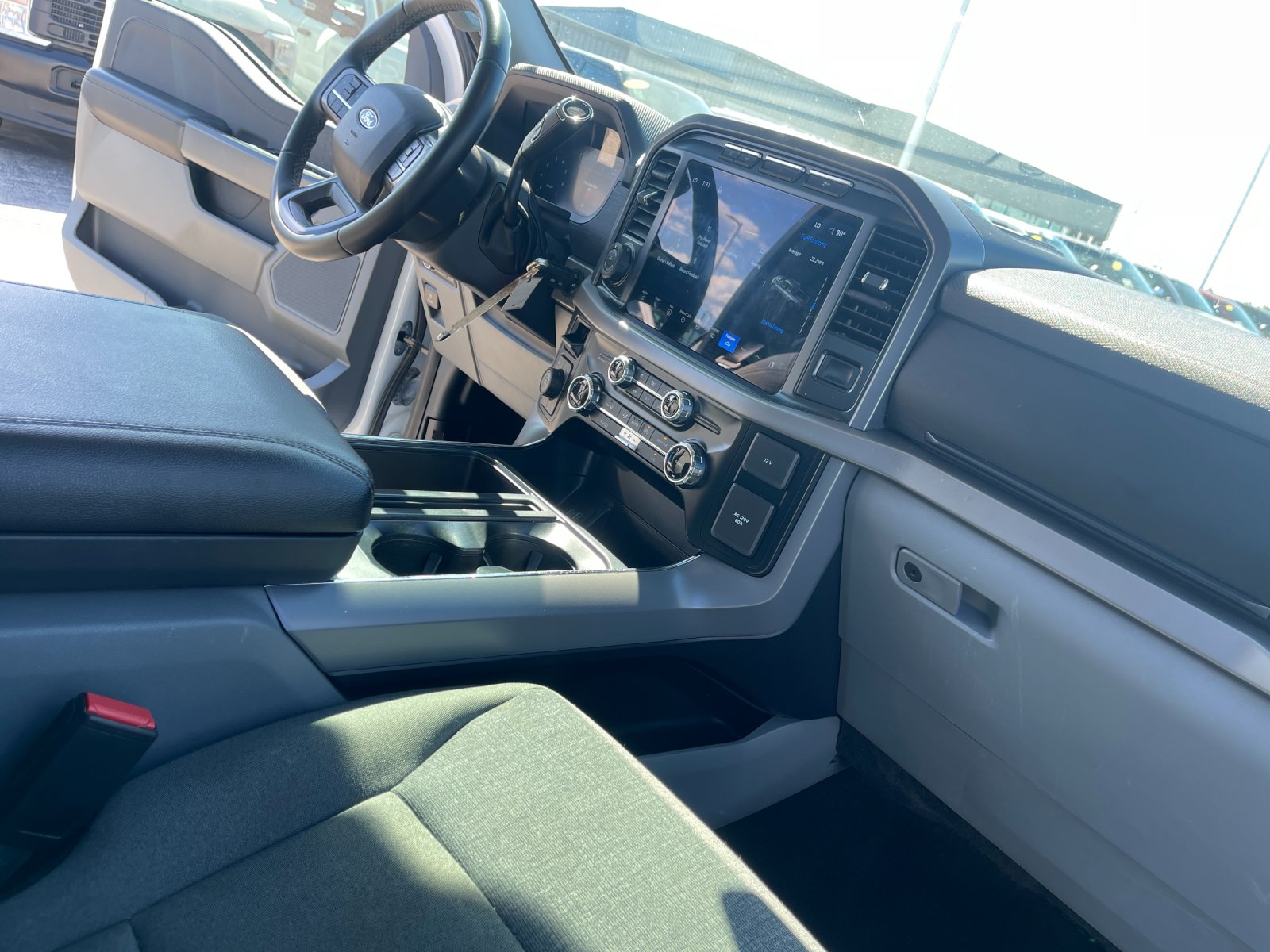 Used 2024 White Ford XLT image 18