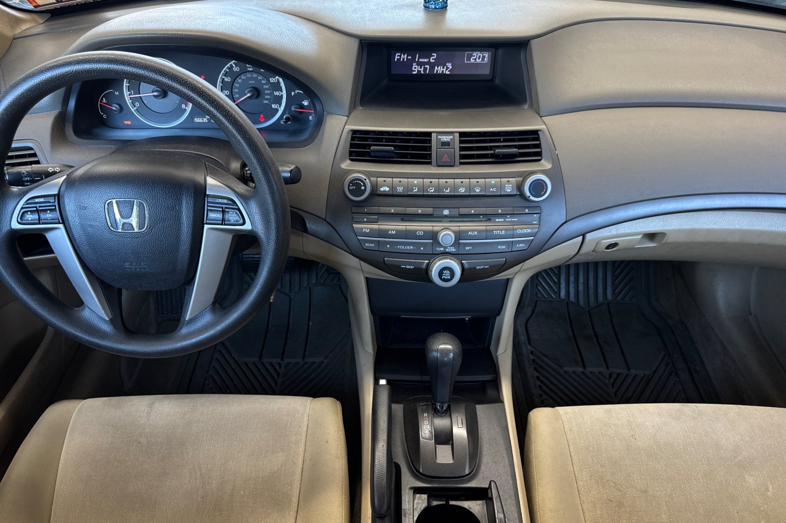 Used 2009 Crystal Black Pearl Honda LX image 9