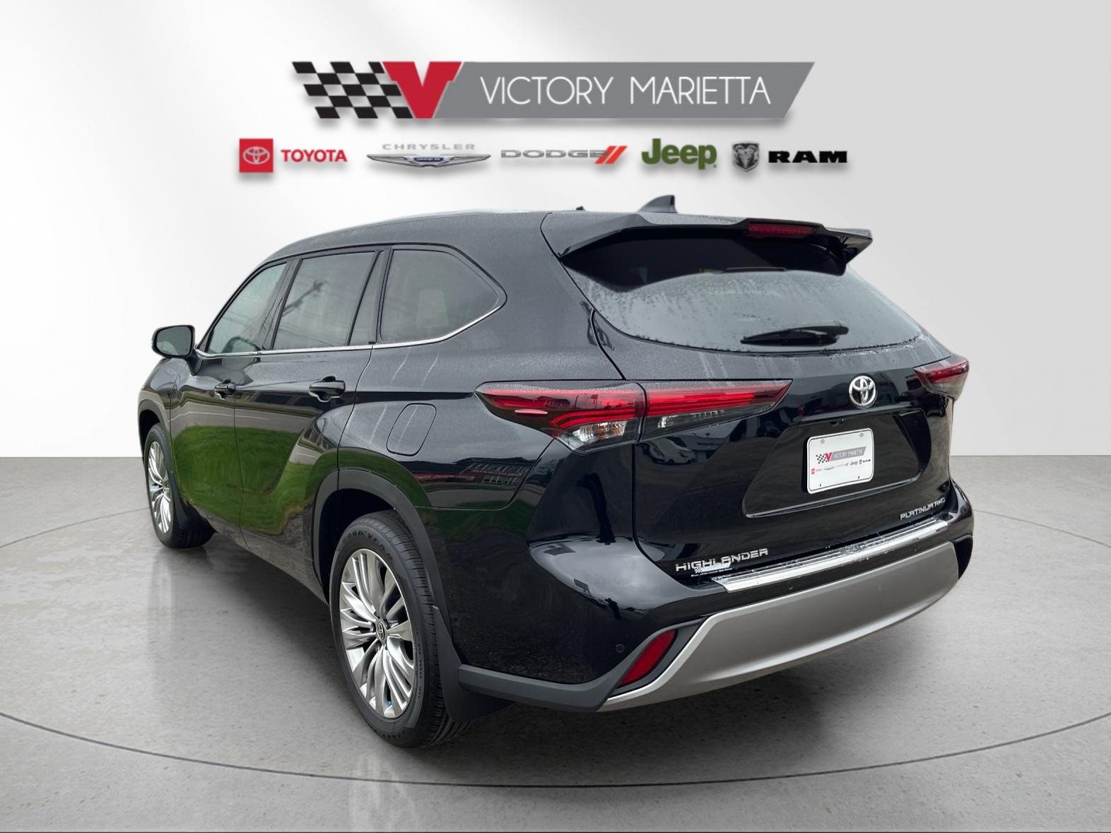 New 2026 Midnight Black Metallic Toyota  Platinum image 3