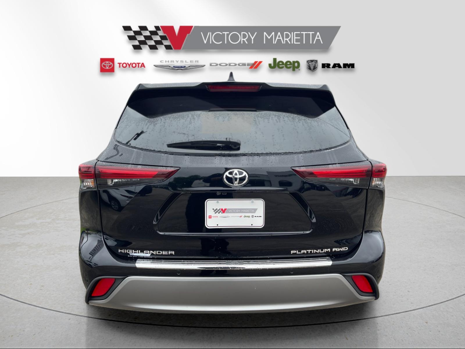 New 2026 Midnight Black Metallic Toyota  Platinum image 4