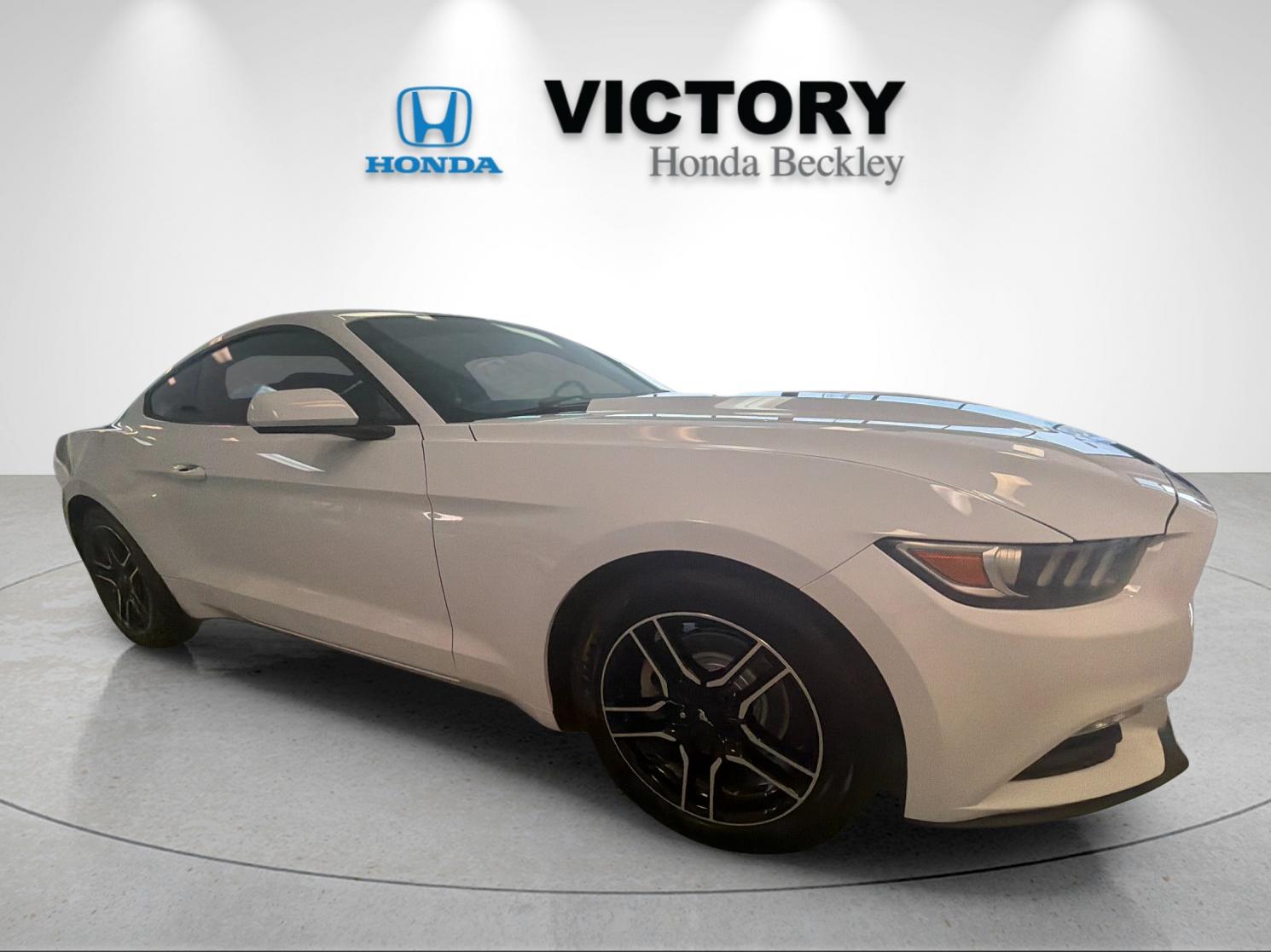 Used 2016 Oxford White Ford V6 image 7