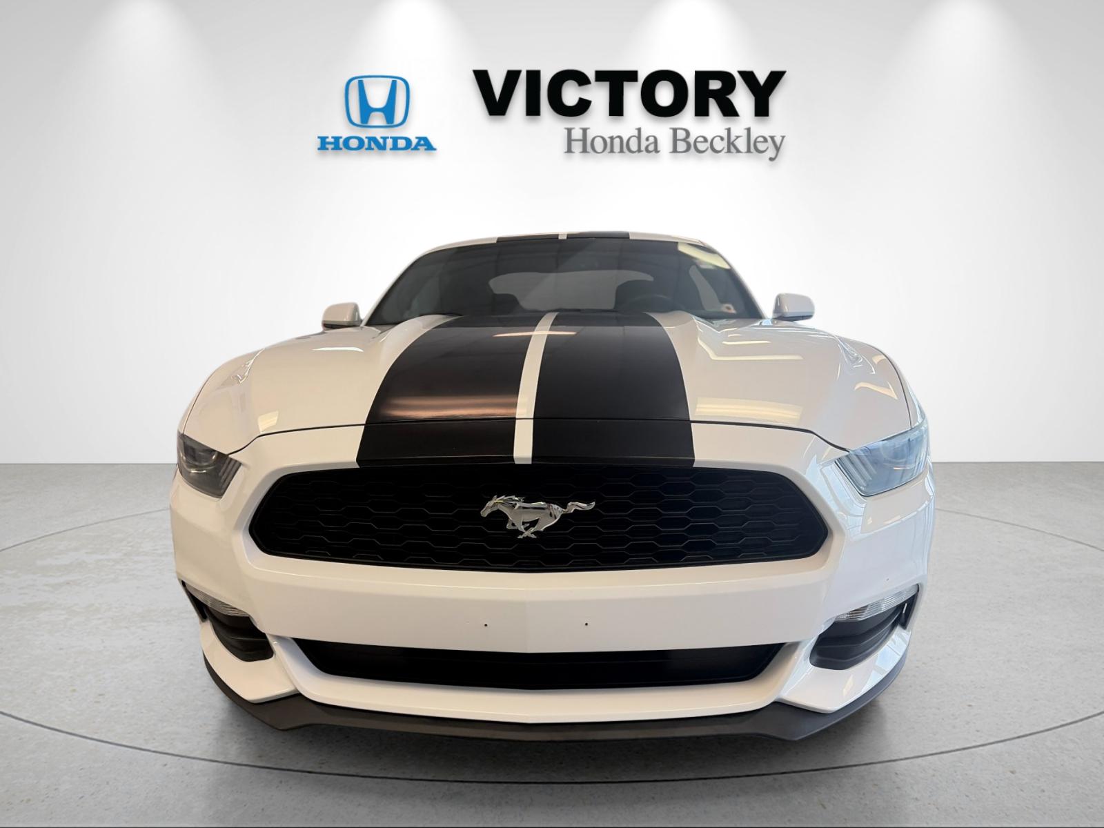 Used 2016 Oxford White Ford V6 image 8