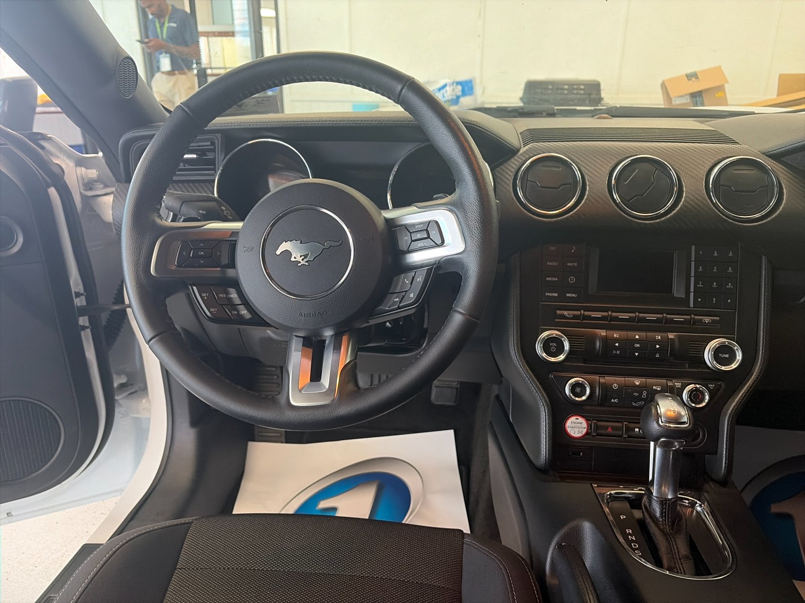 Used 2016 Oxford White Ford V6 image 17