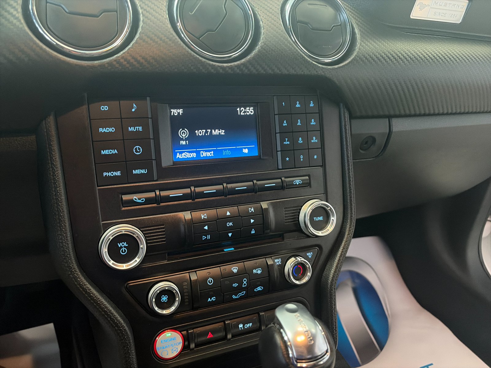 Used 2016 Oxford White Ford V6 image 22