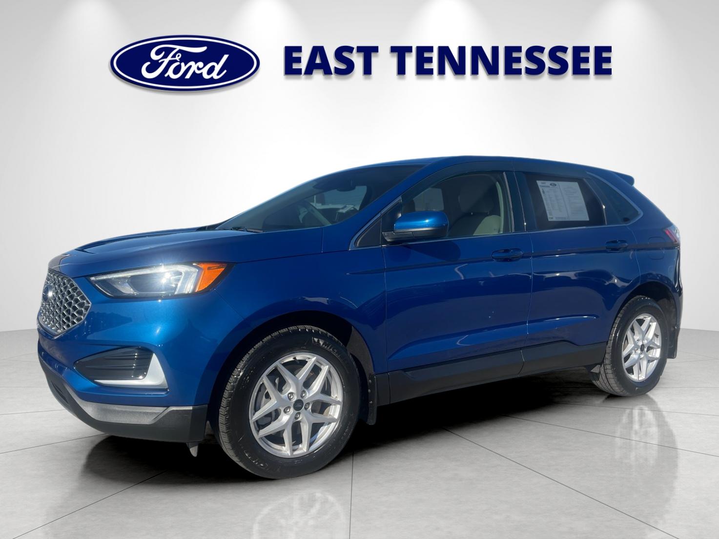 Used 2024 Blue Ford SEL image 7
