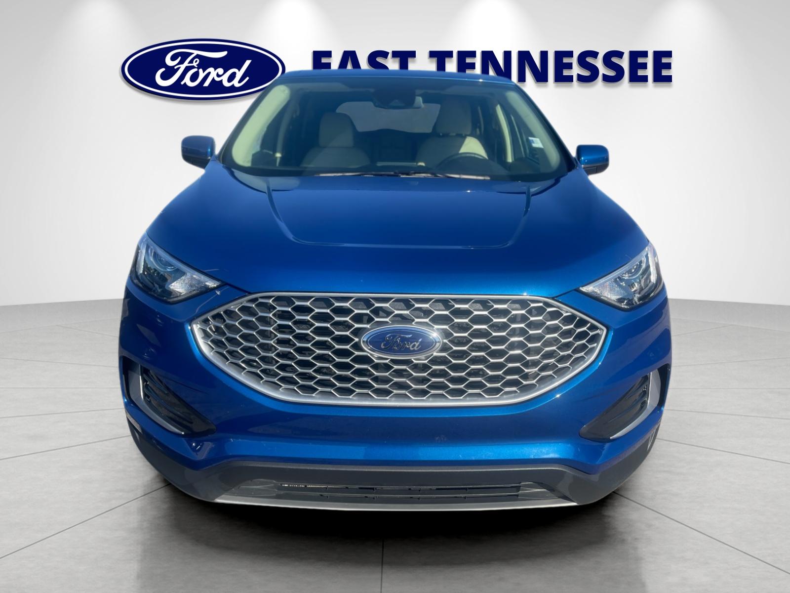Used 2024 Blue Ford SEL image 9