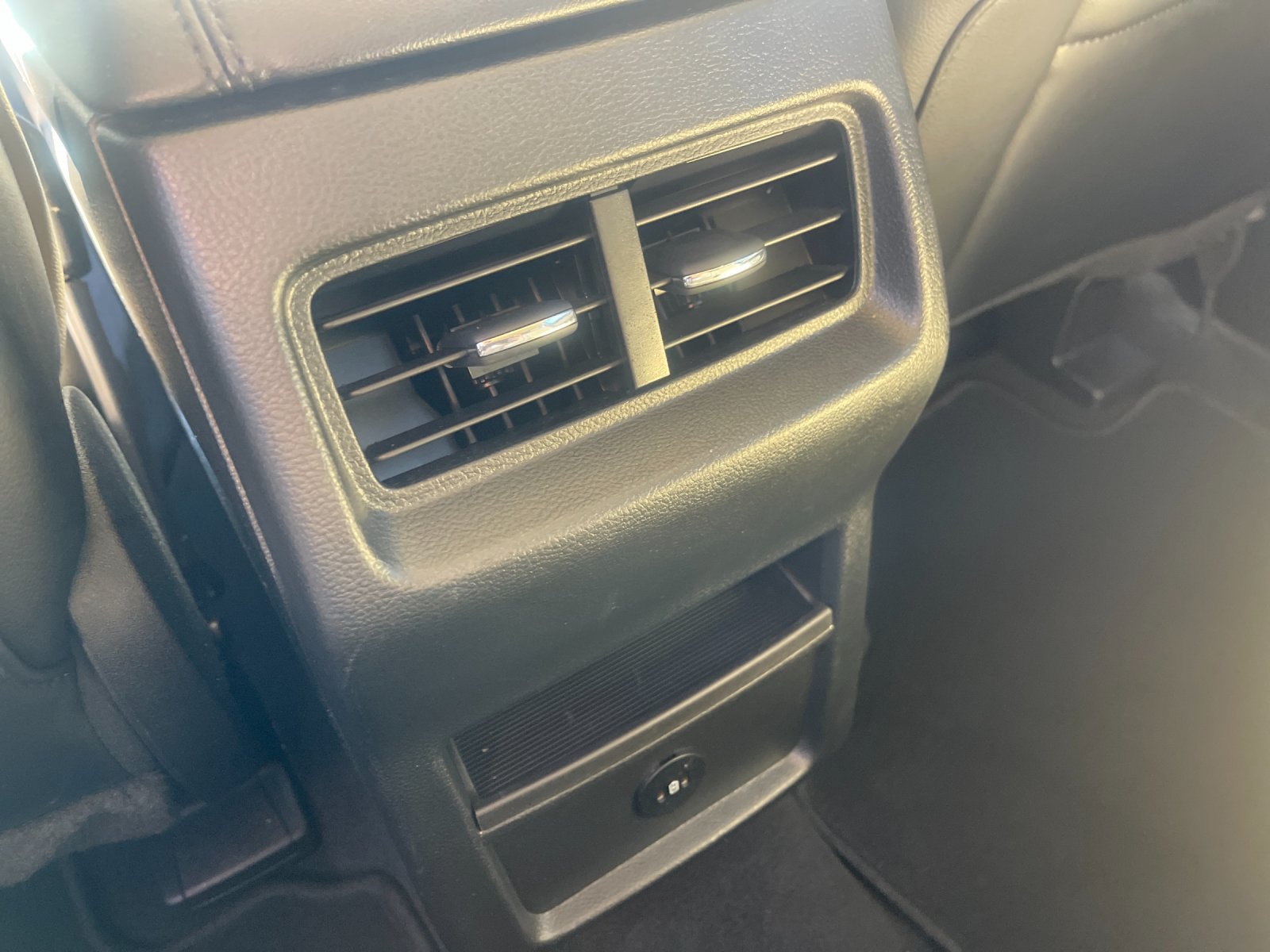 Used 2024 Blue Ford SEL image 15