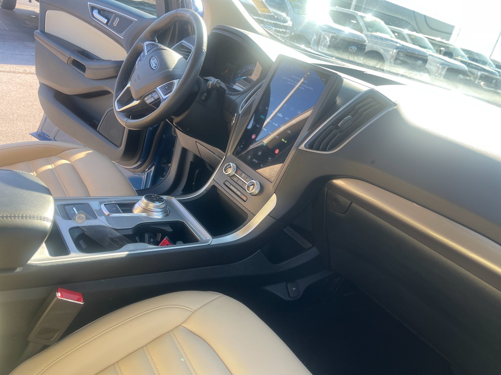 Used 2024 Blue Ford SEL image 19