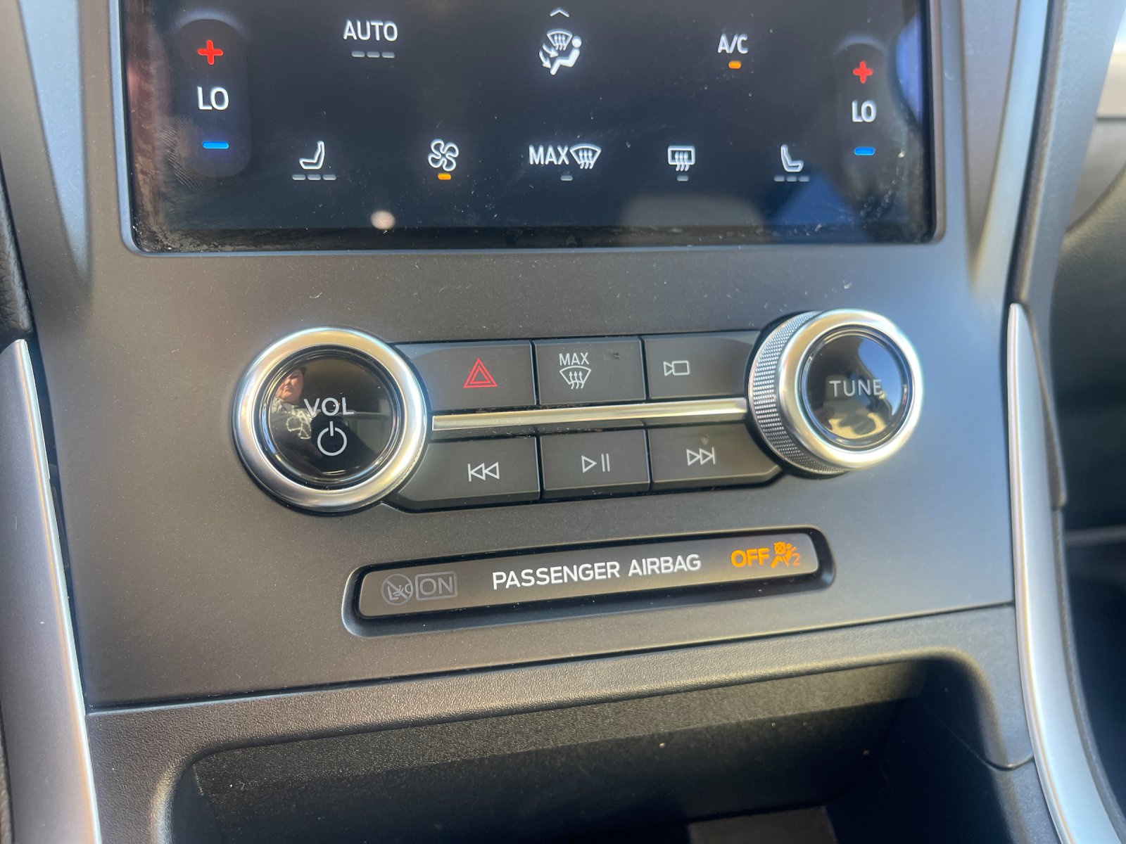 Used 2024 Blue Ford SEL image 24