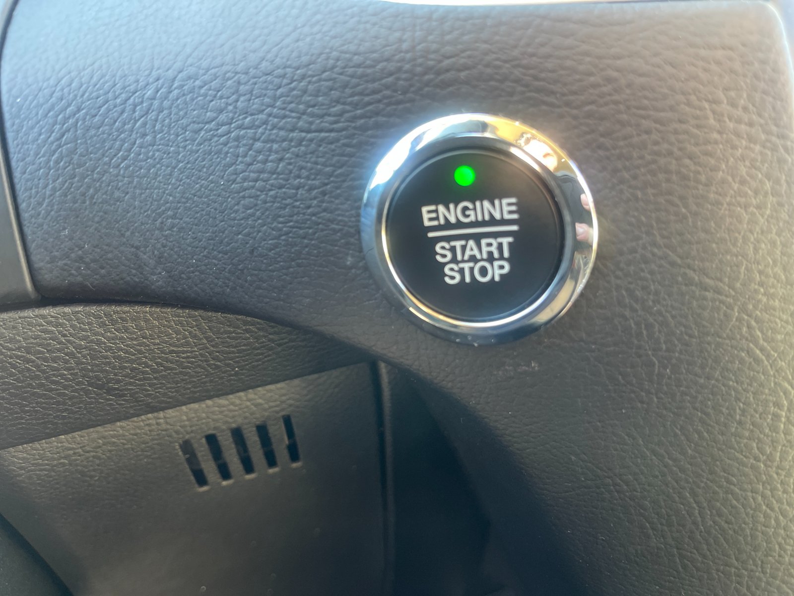 Used 2024 Blue Ford SEL image 26