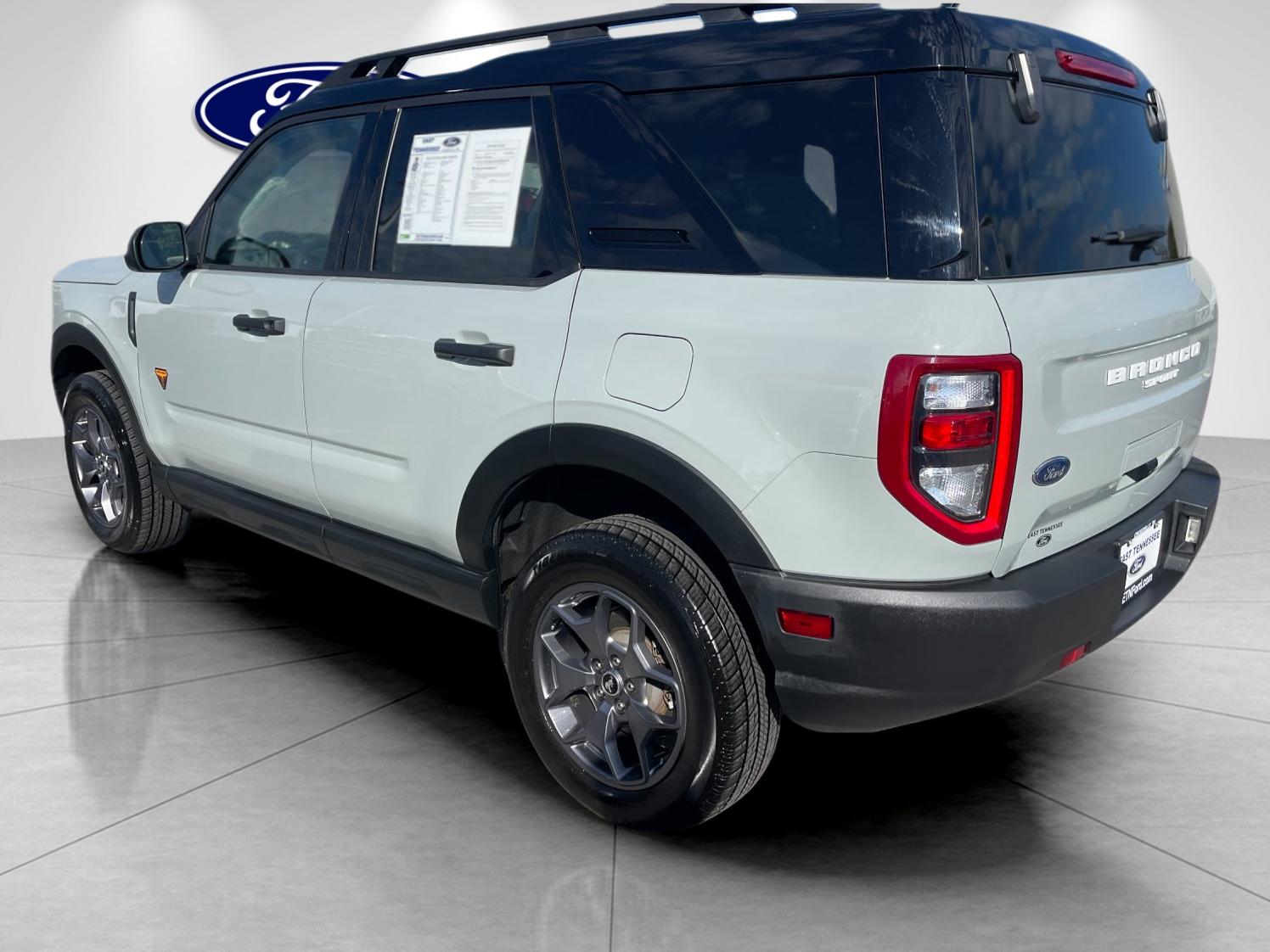 Used 2024 Green Ford Badlands image 5