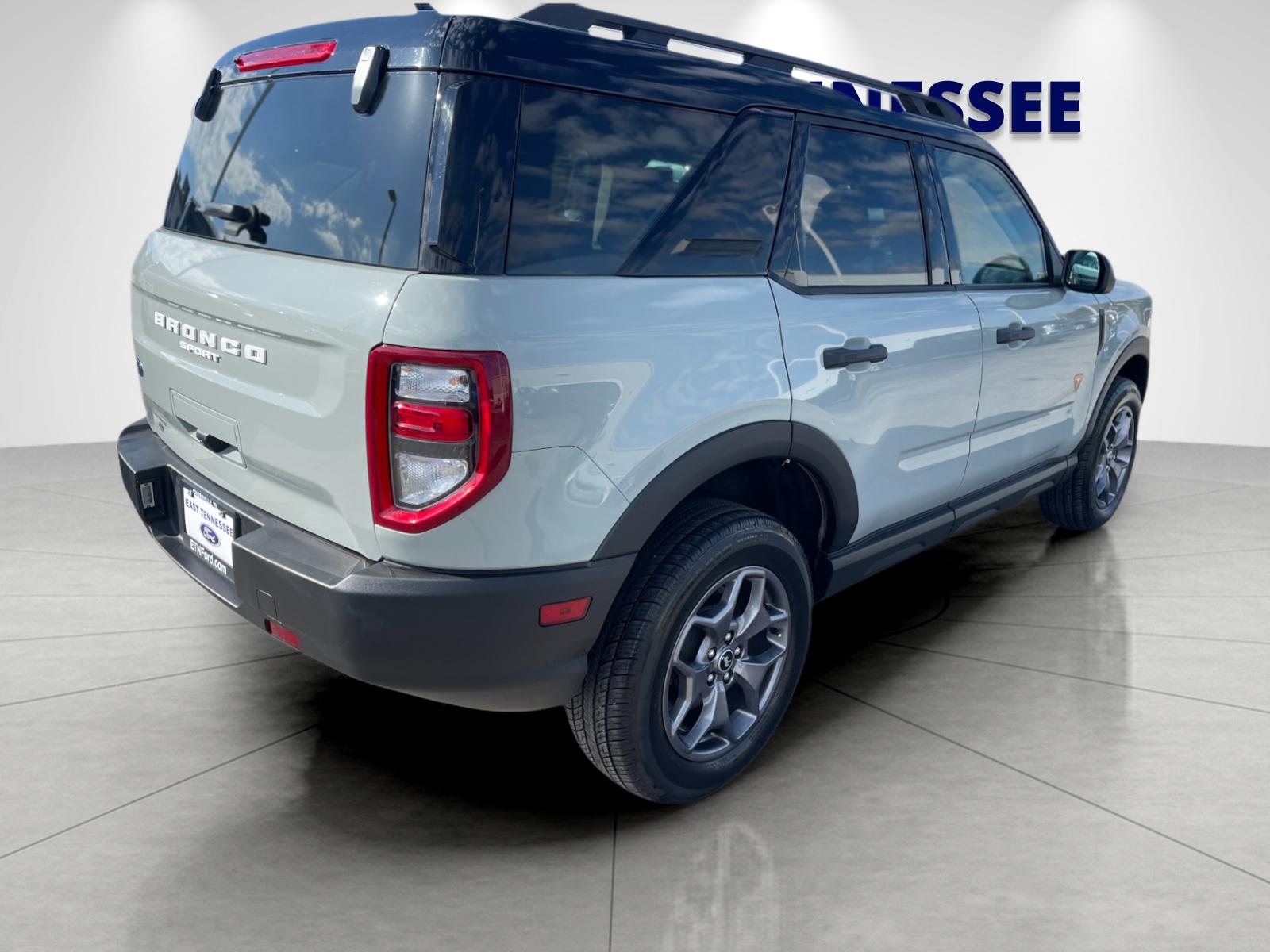 Used 2024 Green Ford Badlands image 3
