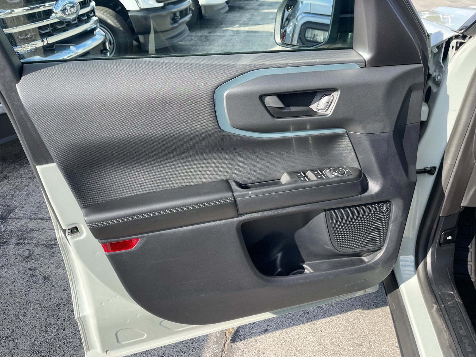 Used 2024 Green Ford Badlands image 12