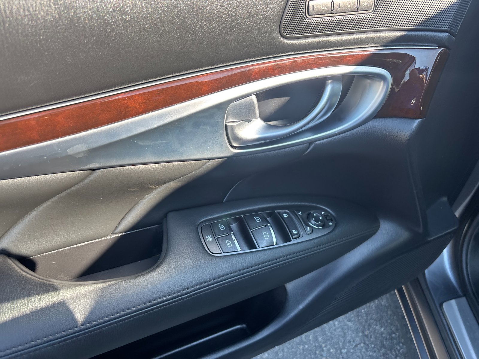 Used 2015 Graphite Shadow INFINITI 3.7 image 14