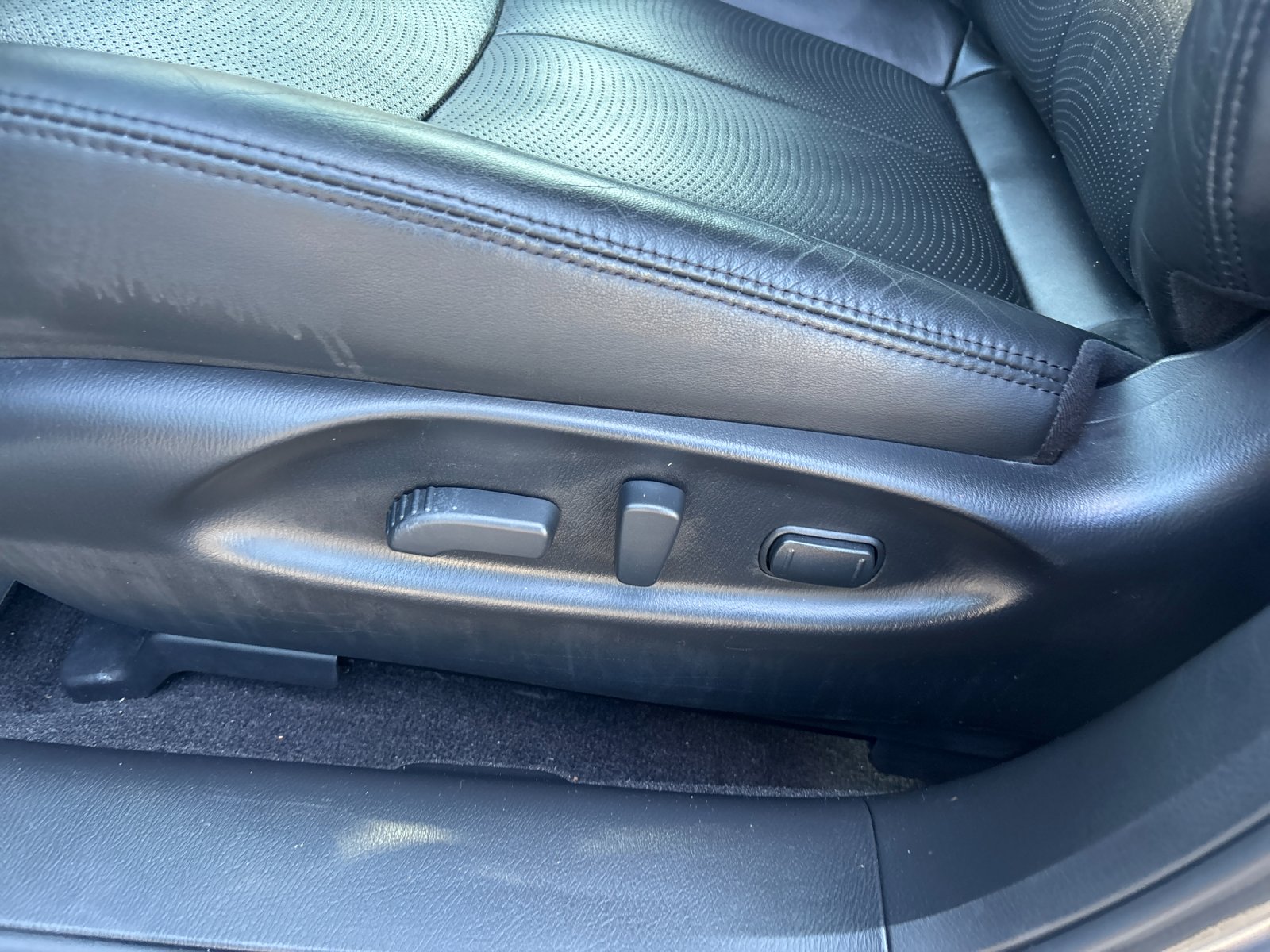 Used 2015 Graphite Shadow INFINITI 3.7 image 16