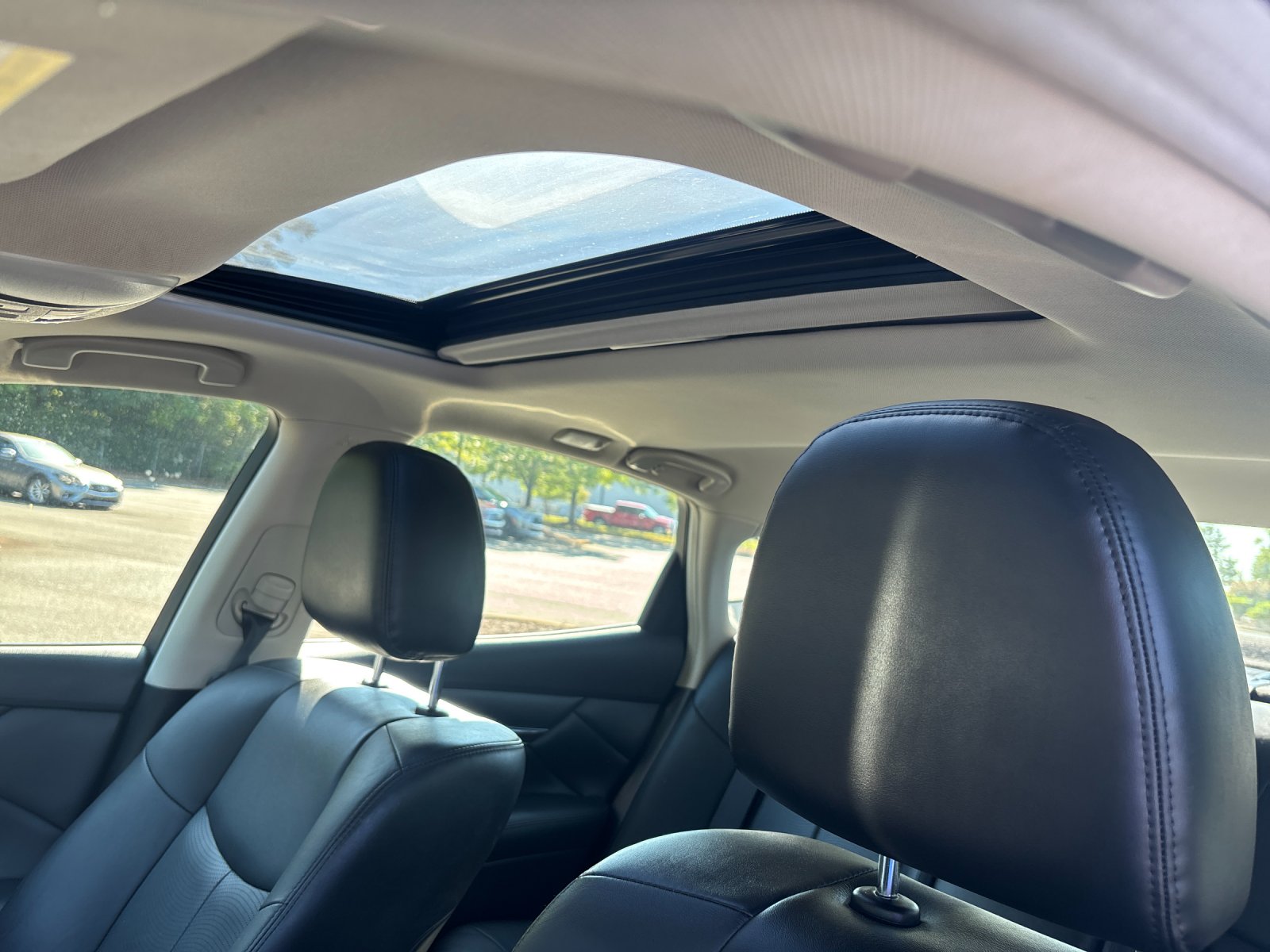 Used 2015 Graphite Shadow INFINITI 3.7 image 31