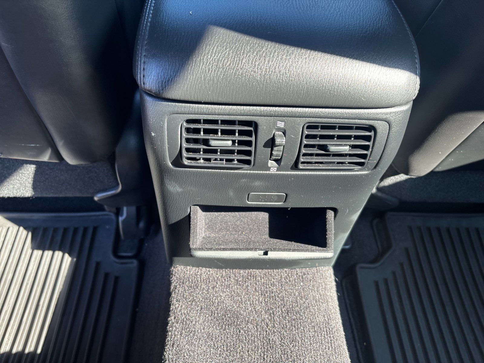 Used 2015 Graphite Shadow INFINITI 3.7 image 34