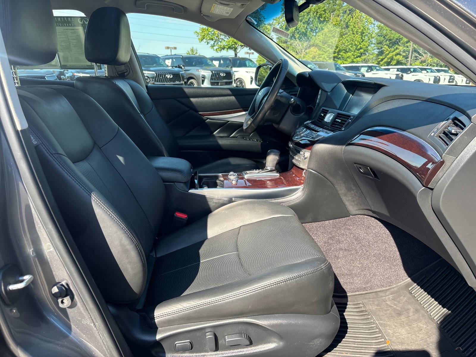 Used 2015 Graphite Shadow INFINITI 3.7 image 40