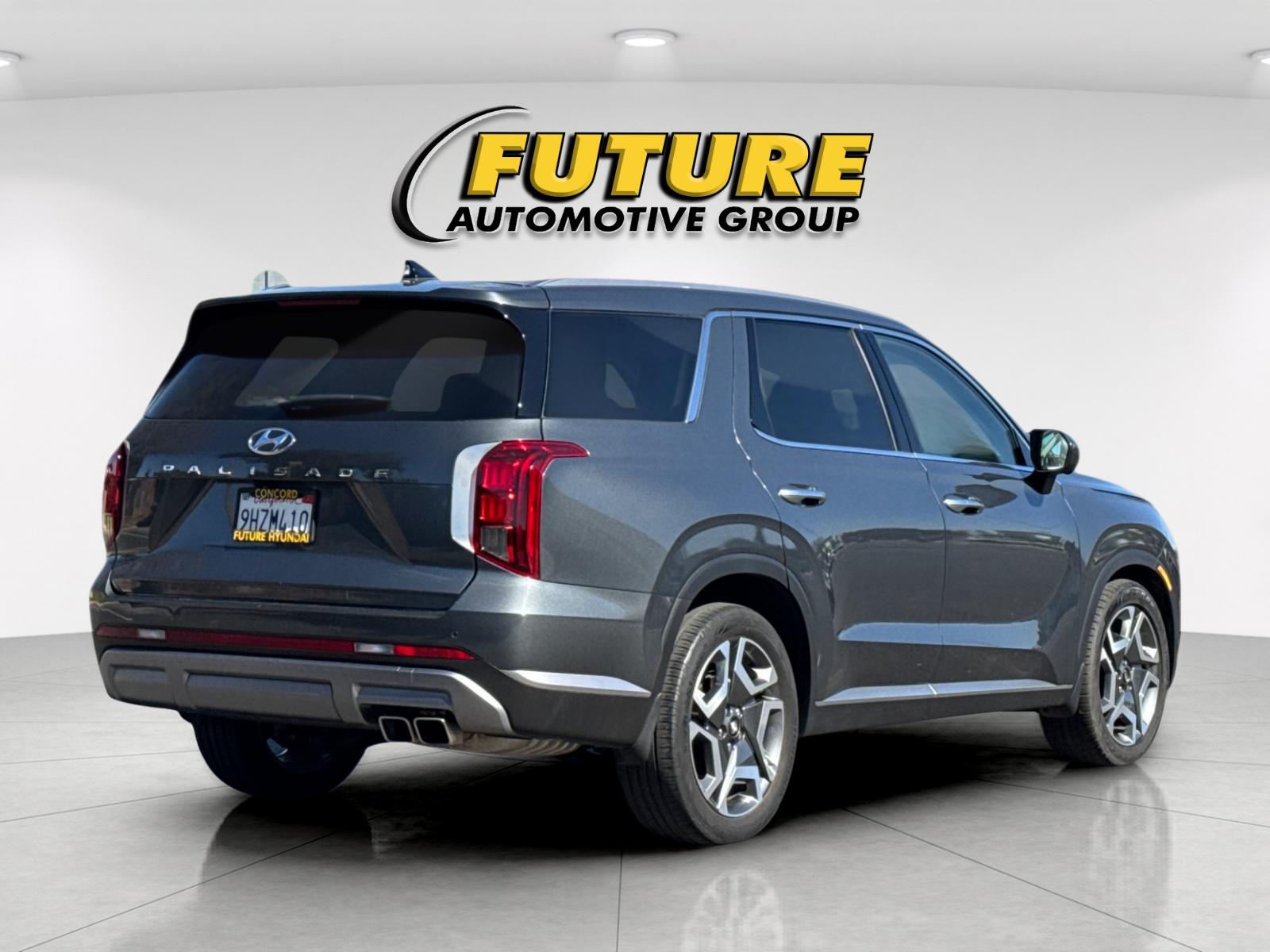 Certified Used 2024 Gray Hyundai SEL image 3