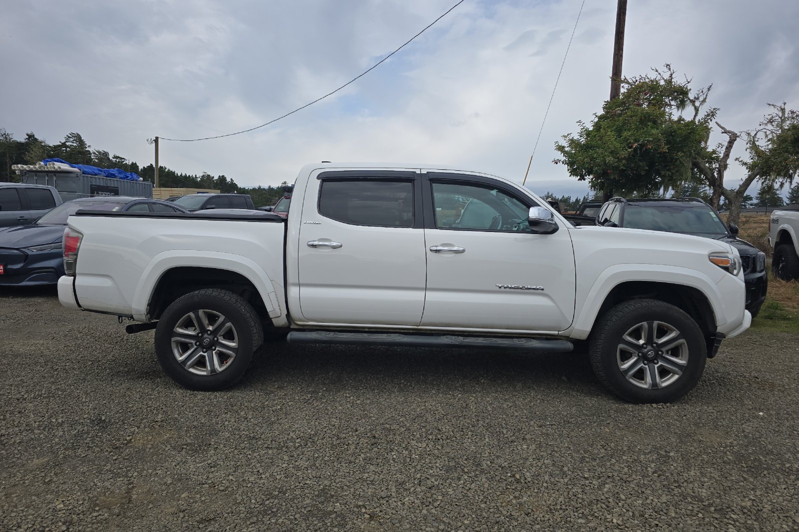 Used 2017 White Toyota Limited image 4