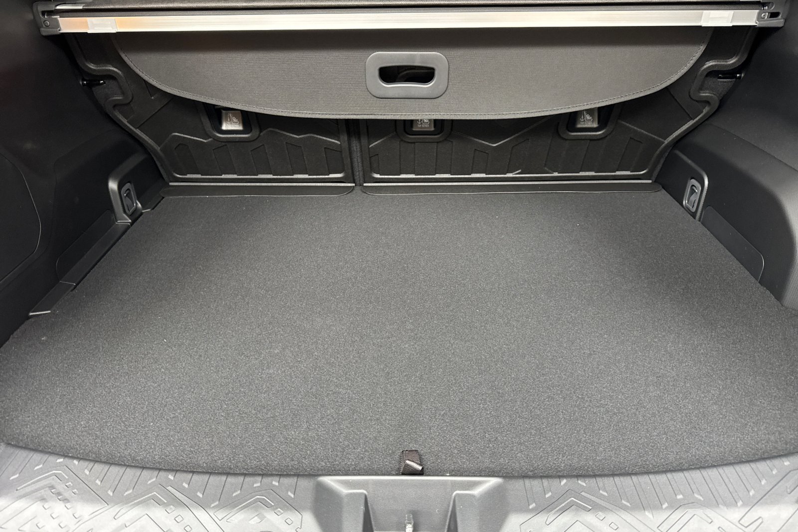 New 2026 CRYSTAL WHITE PEARL Subaru Limited Hybrid image 18