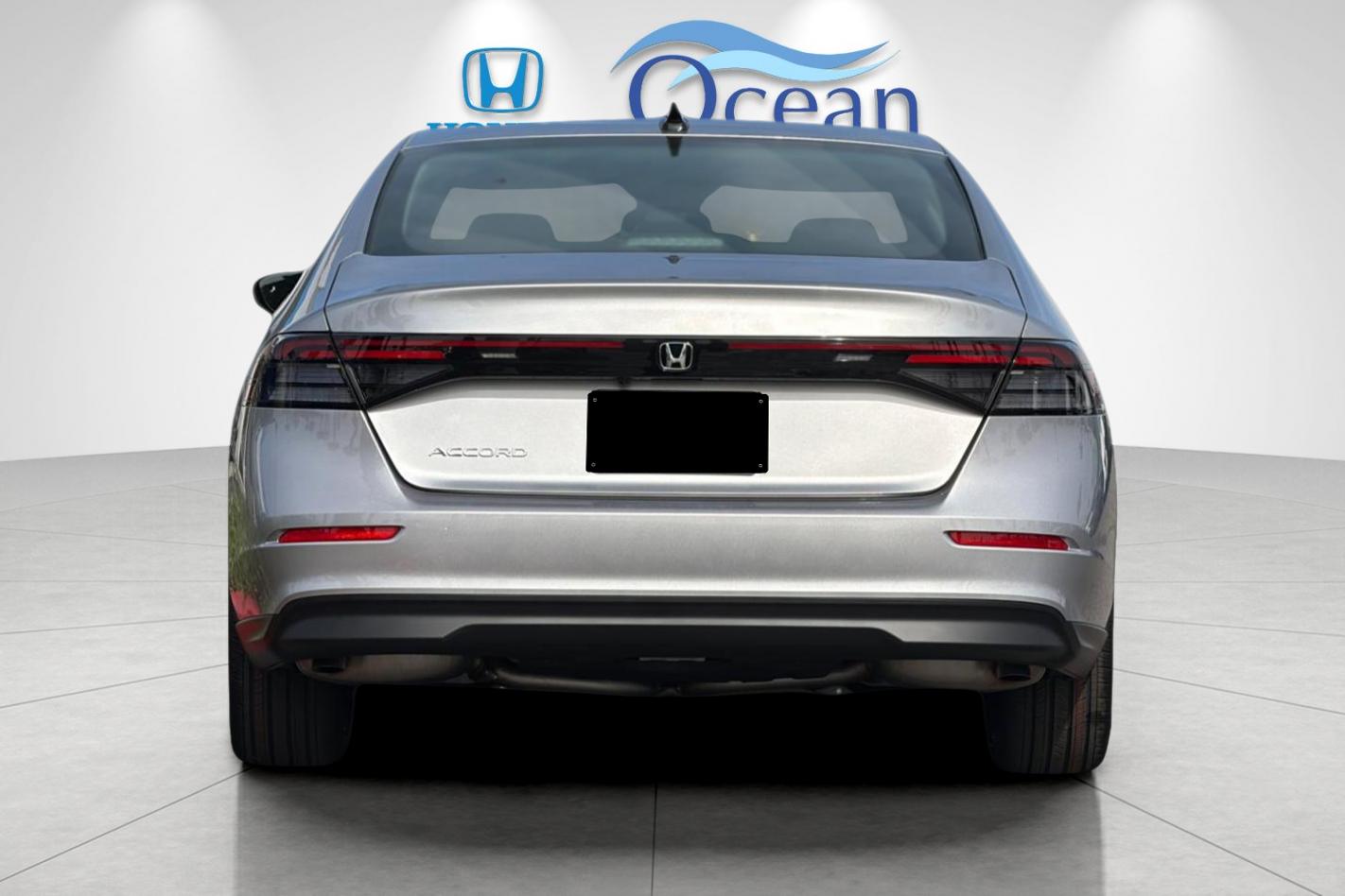 New 2026 Solar Silver Metallic Honda SE image 4