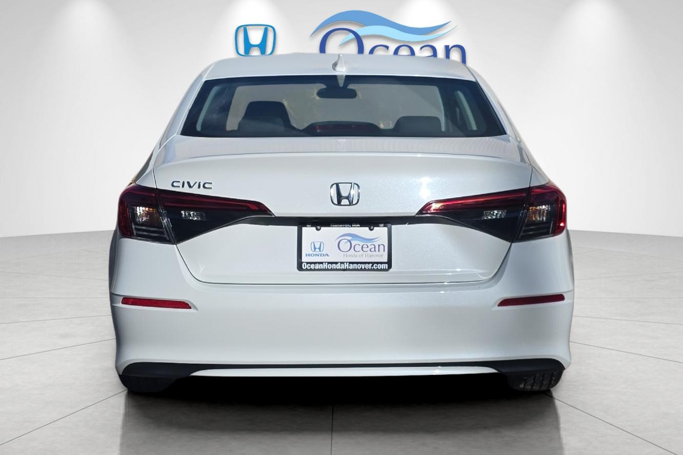 Used 2024 Platinum White Pearl Honda EX image 4