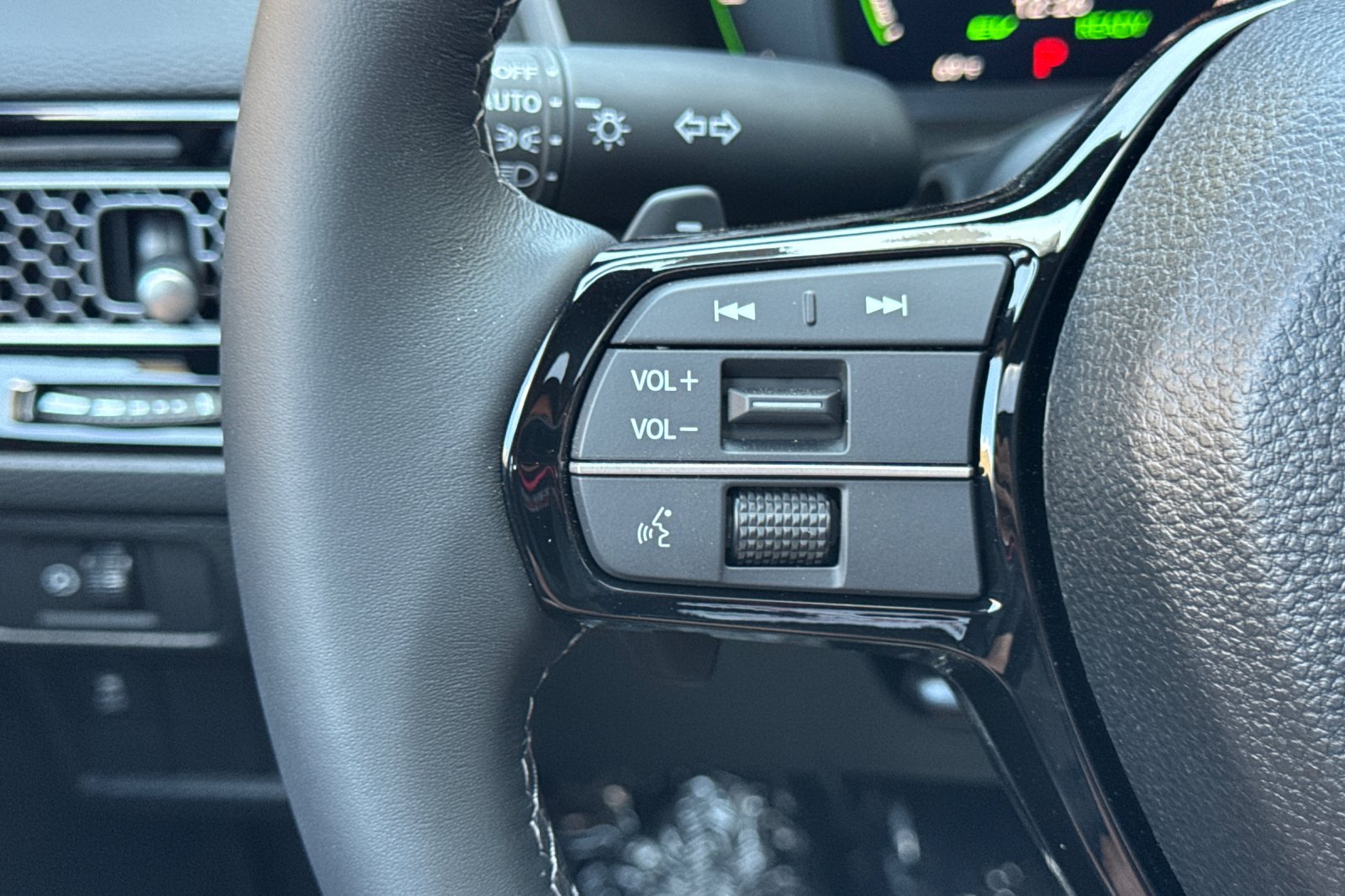 New 2026 Platinum White Pearl Honda Sport Touring image 26